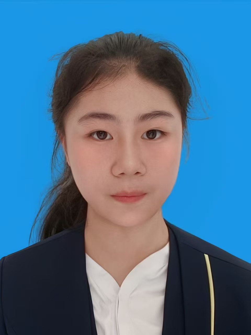 杨梦婷.jpg